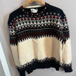 Vintage Swiss wool fair isle sweater crew neck Nordic 6070s